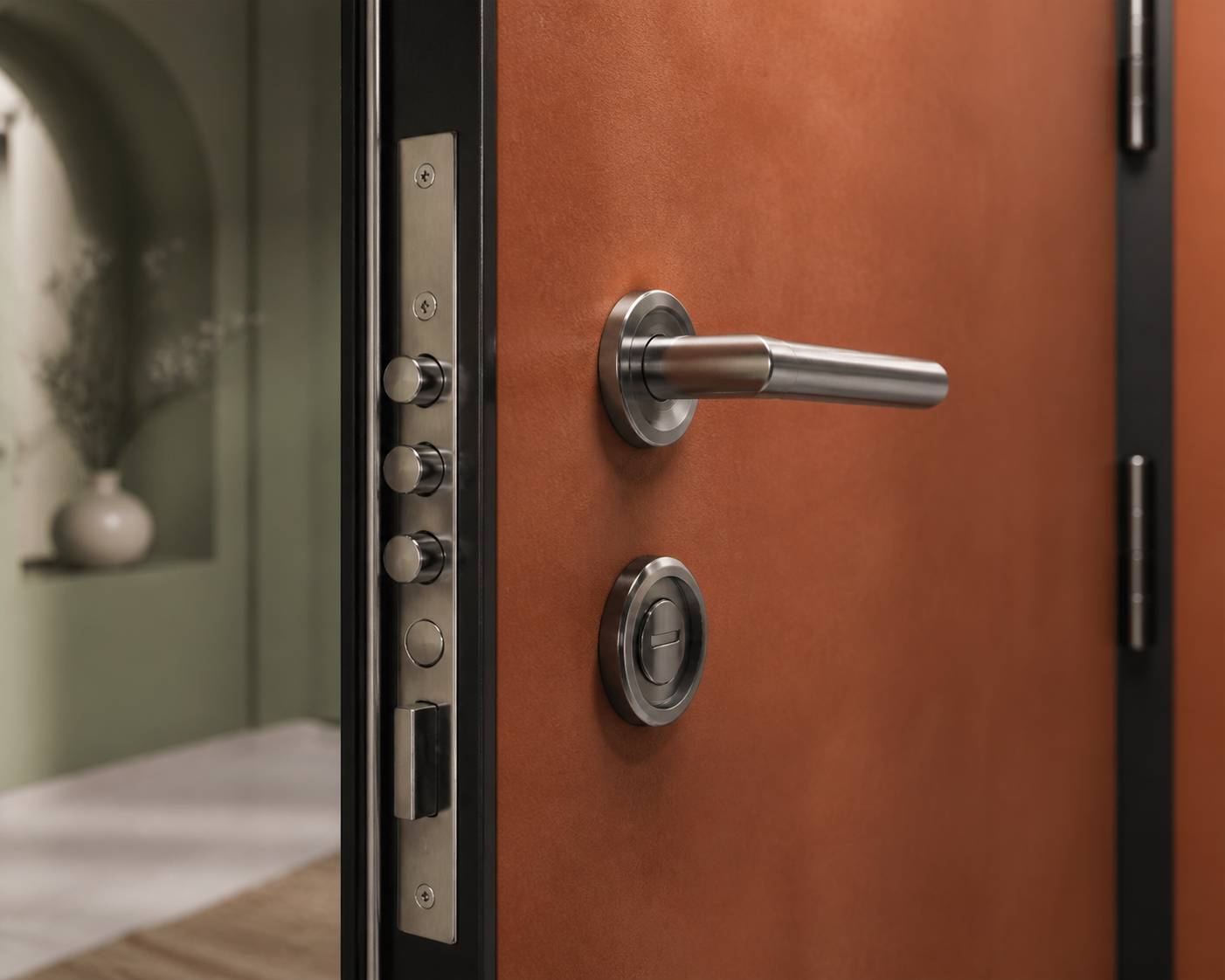 Gros plan sur la serrure multipoints d'une porte blindée